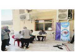    غربالگری دیابت و فشارخون و توزیع تراکت‌های آموزشی برای نمازگزاران نمازجمعه